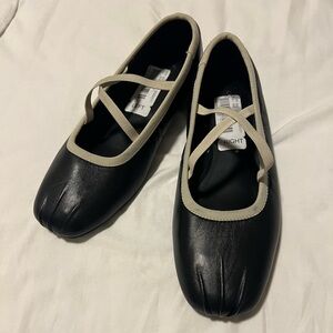 Copper Key Black Flats with Cream Trim